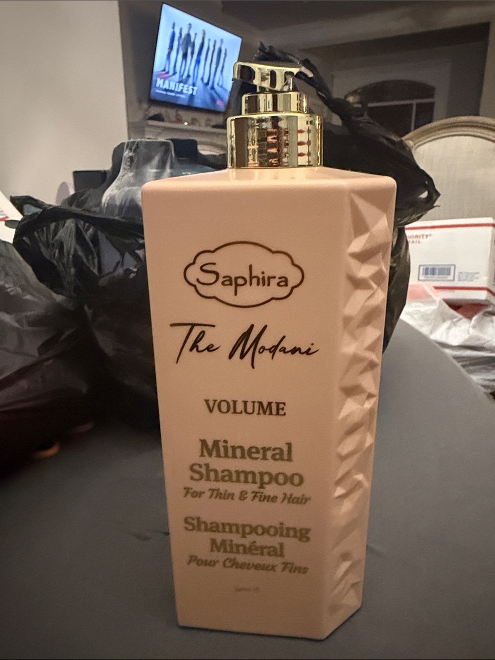 The Modani Volume Mineral Shampoo for Thin and Fine Hair - Peach